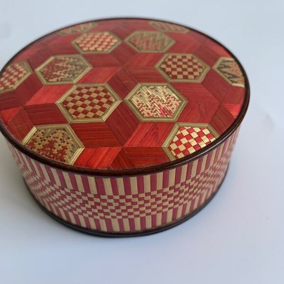 Vintage Woven Bamboo Trinket Box - Picture 3 of 8